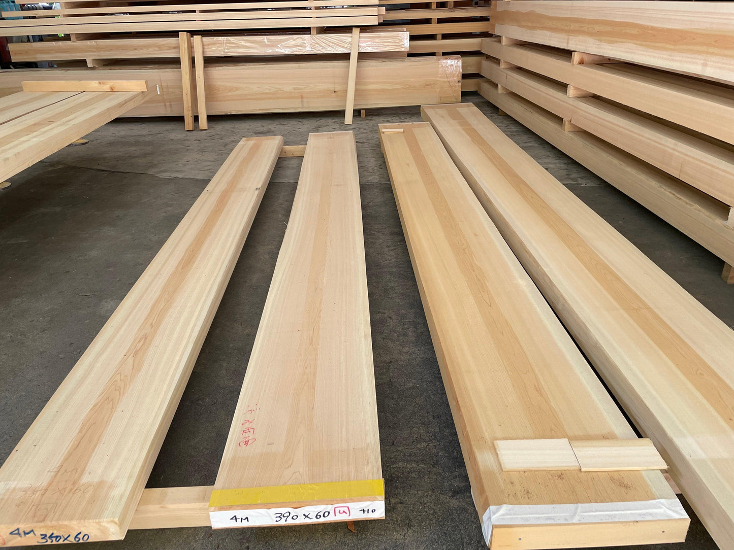 HINOKI lumber raw wood (Japanese cypress)