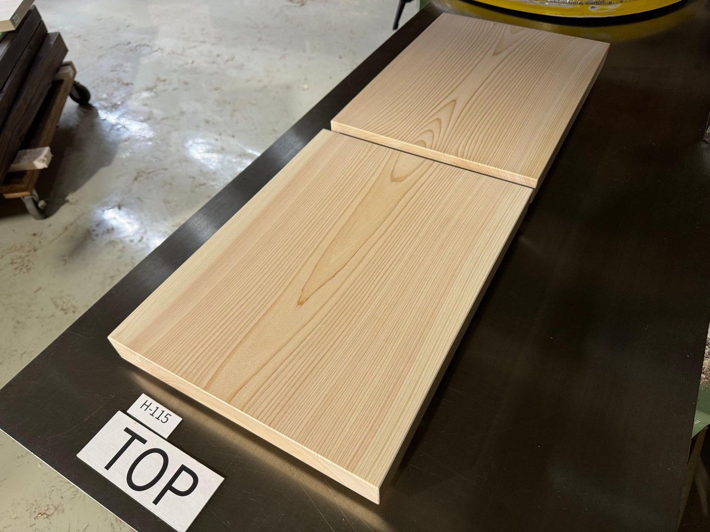 2×HINOKI cutting board (Japanese Cypress)