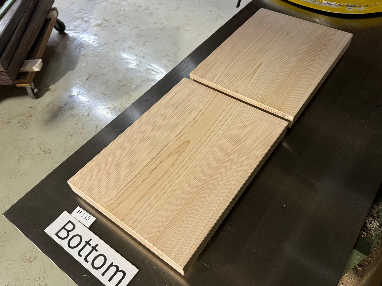 2×HINOKI cutting board (Japanese Cypress)