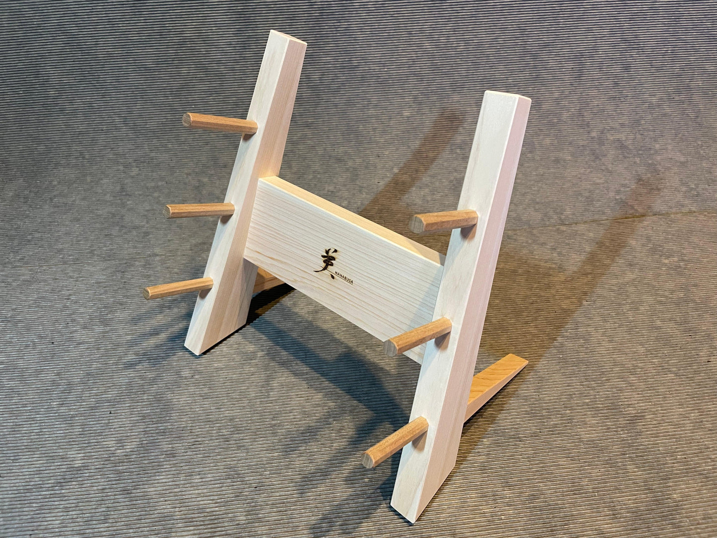 HANABUSA Knife stand (3 steps type)with Sakai Takayuki.