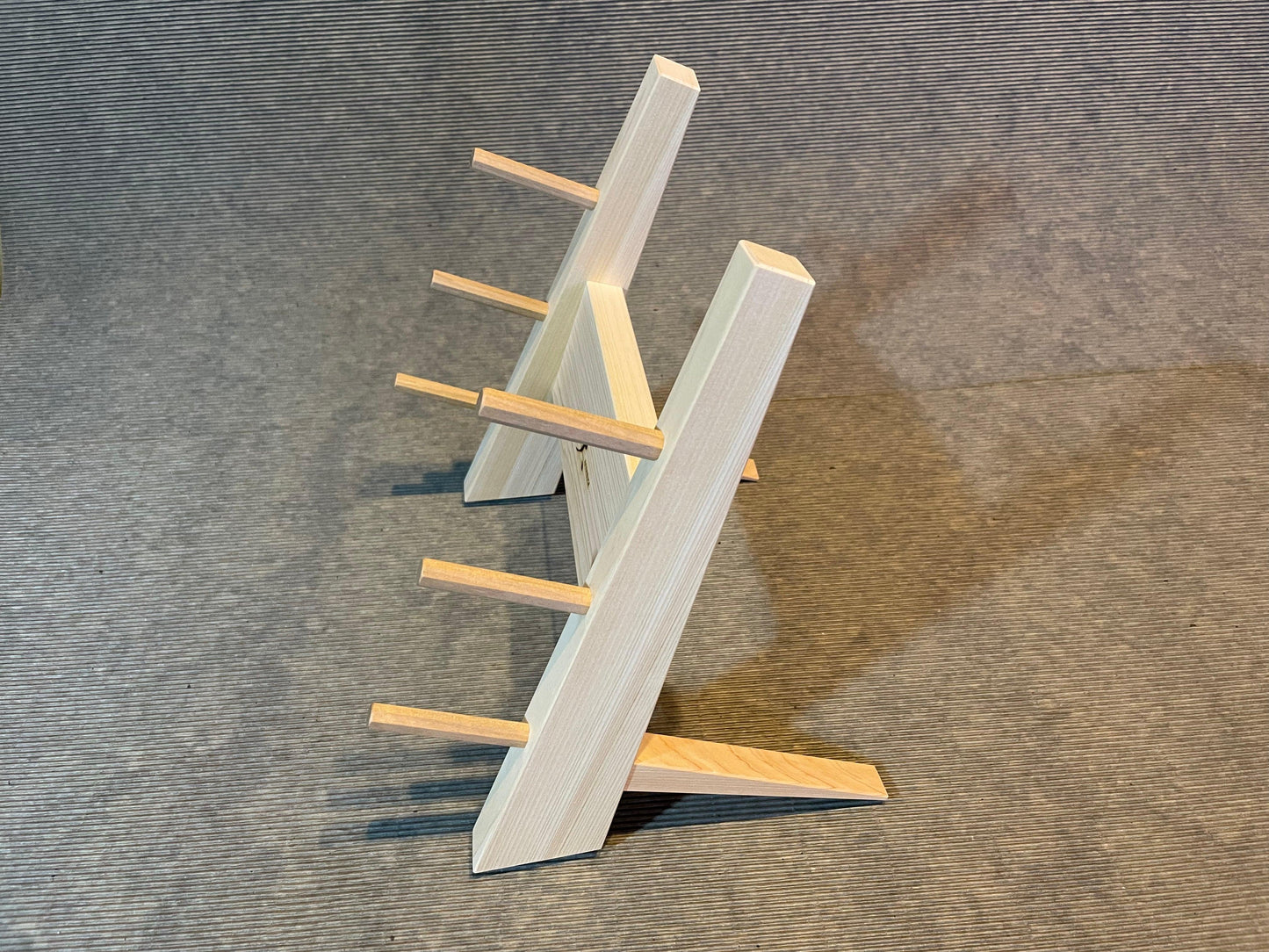 HANABUSA Knife stand (3 steps type)with Sakai Takayuki.