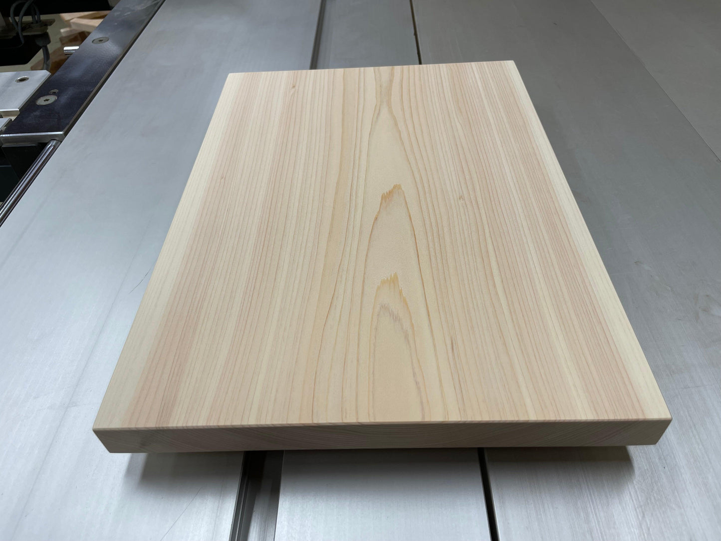 HINOKI Cutting board M size(Japanese Cypress)