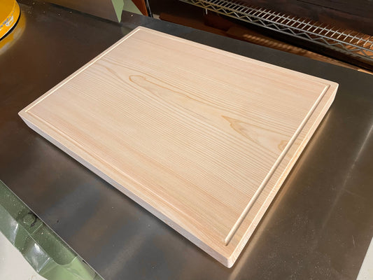 Reservation HINOKI Cutting board with grooves and handle(Japanese Cypress）