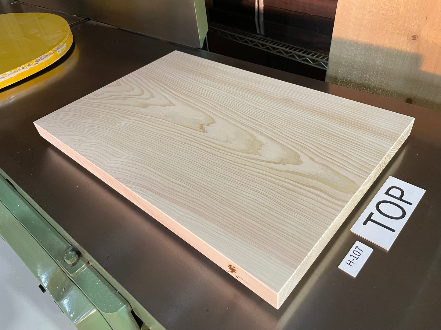 HINOKI cutting board  （Japanese Cypress）  No,H-107