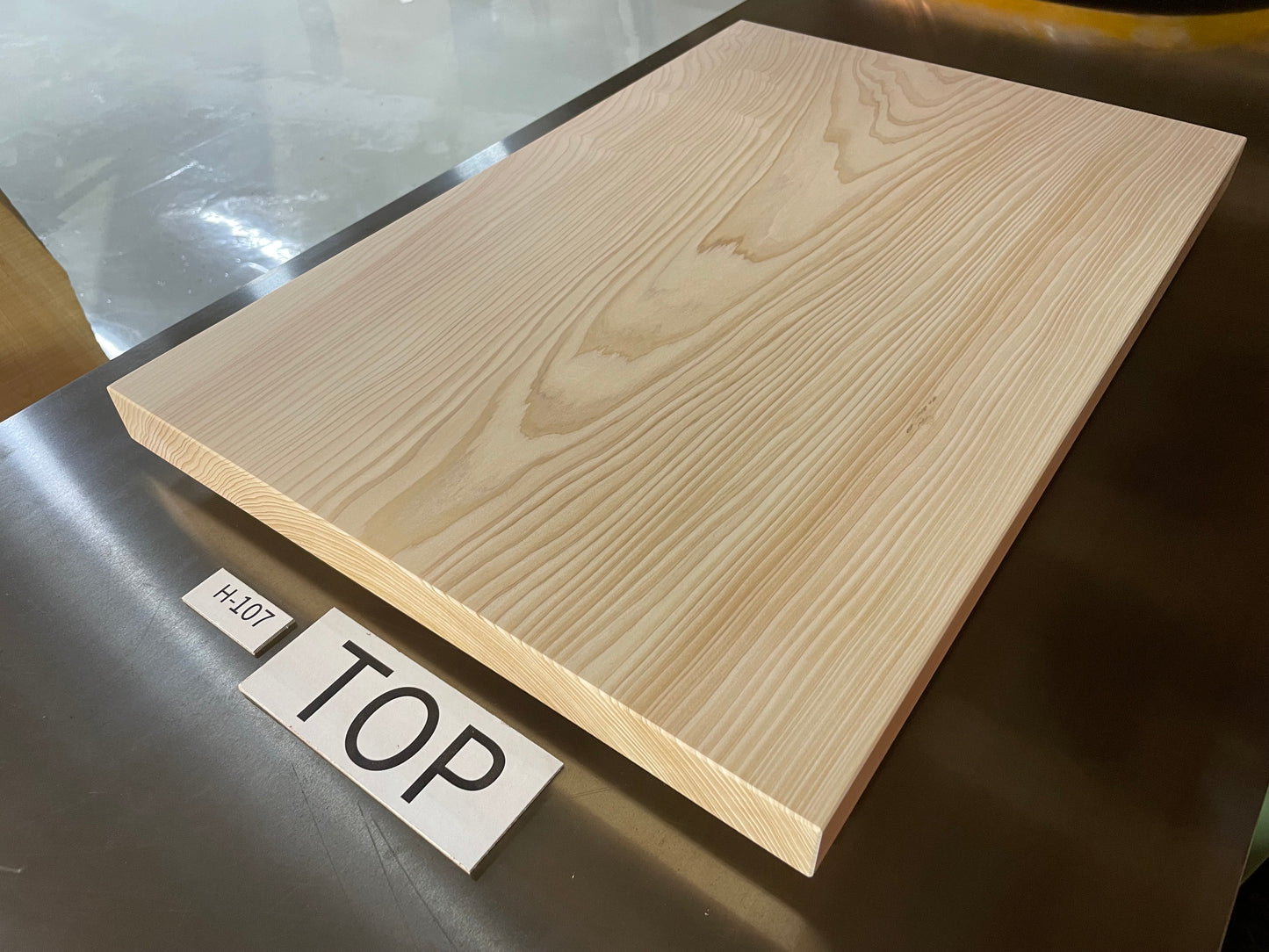 HINOKI cutting board  （Japanese Cypress）  No,H-107