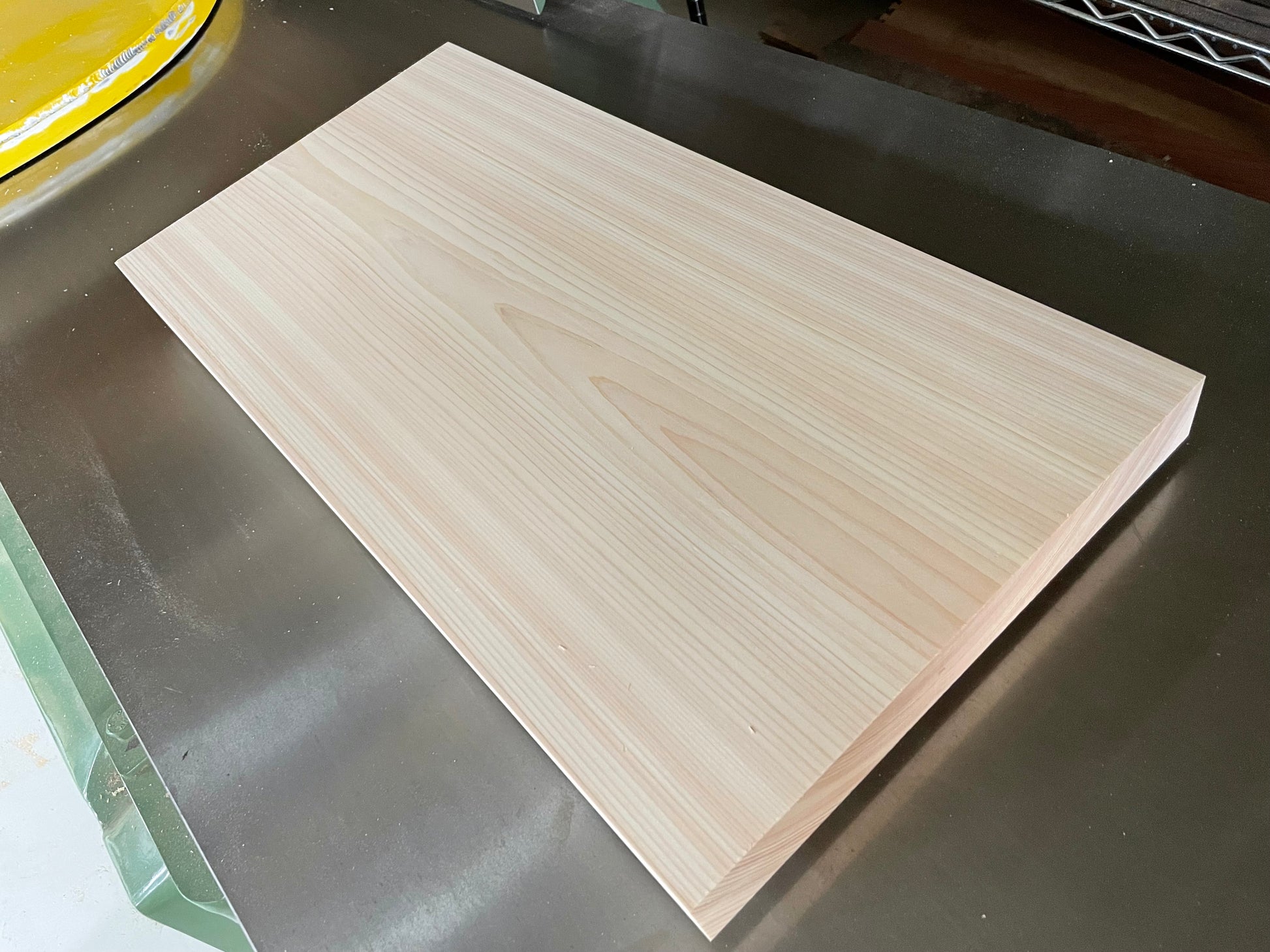 Japanese Wooden Cutting Board, Lightweight Chopping Board for Kitchen, Made  of Tohi, Made in Japan, 17.7 x 10.2 x 0.6 inch